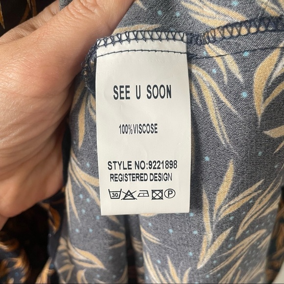 NWT See U Soon Navy Leaf Print Long Sleeve Maxi Dress - Picture 10 of 14